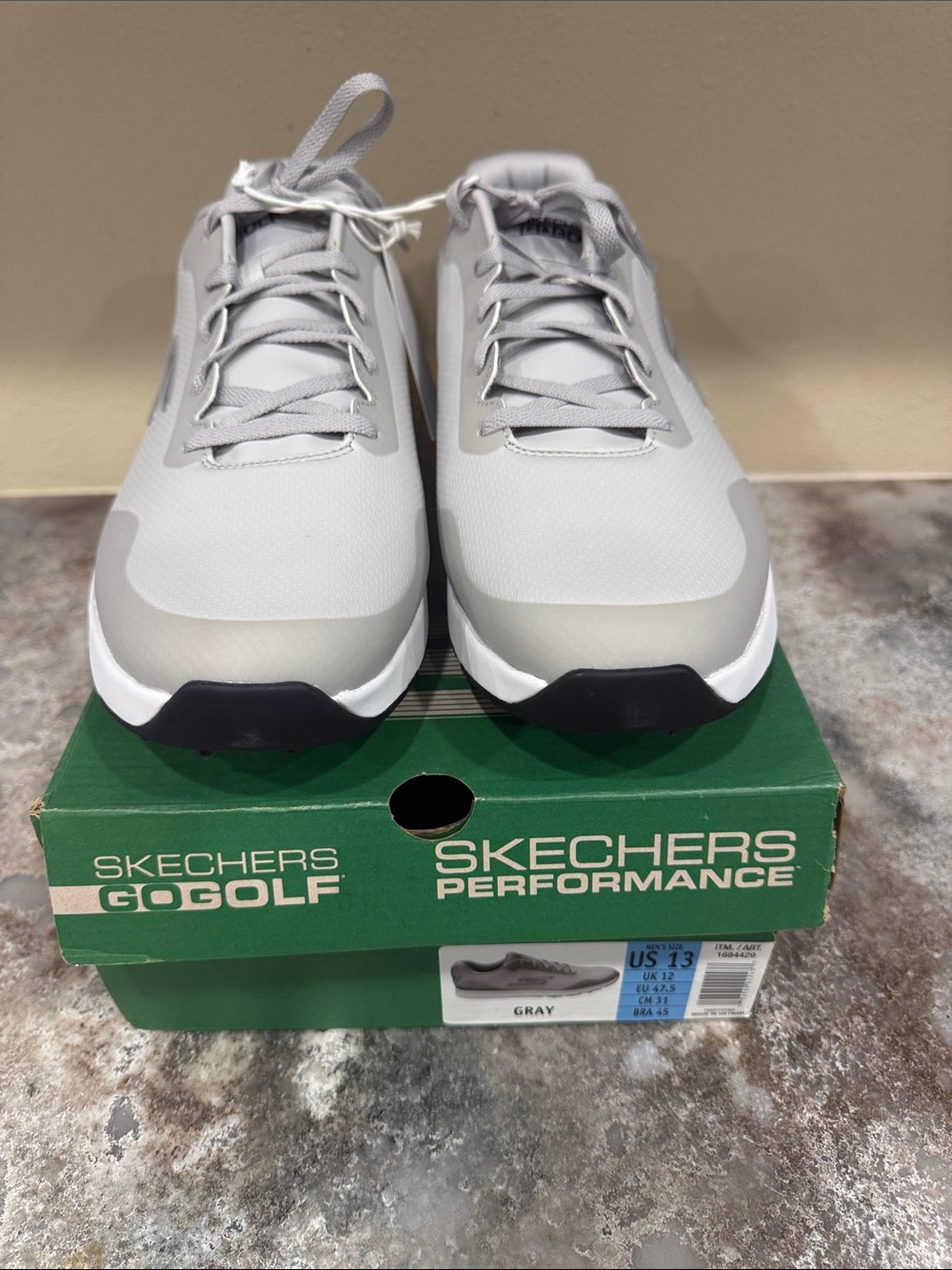 Skechers Men's Light Gray Athletic Golf Sneakers